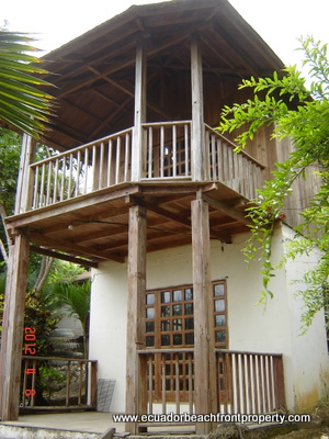waterfront real estate in Ecuador